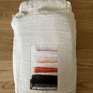 Piu Belle Premiere Linen Queen Sheet 4 piece Set